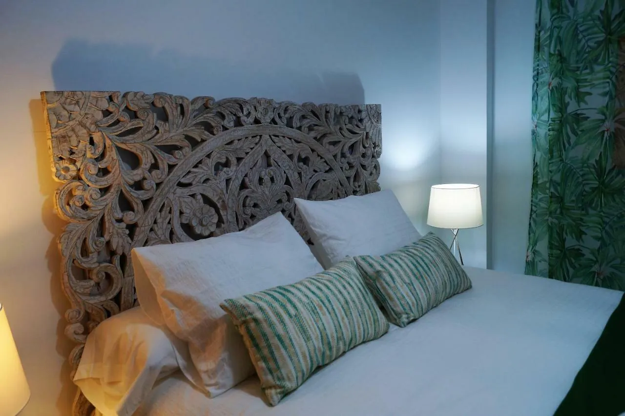Apartamento Plaza Alfonso XII Málaga